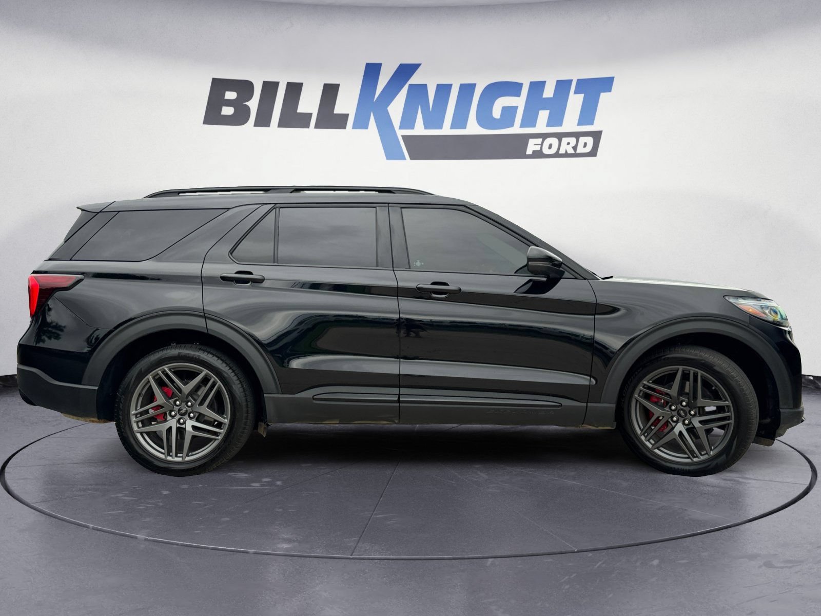 Certified 2025 Ford Explorer ST AWD/4WD image 6