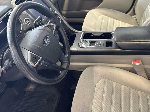 Certified 2020 Ford Fusion SE AWD/4WD image 20