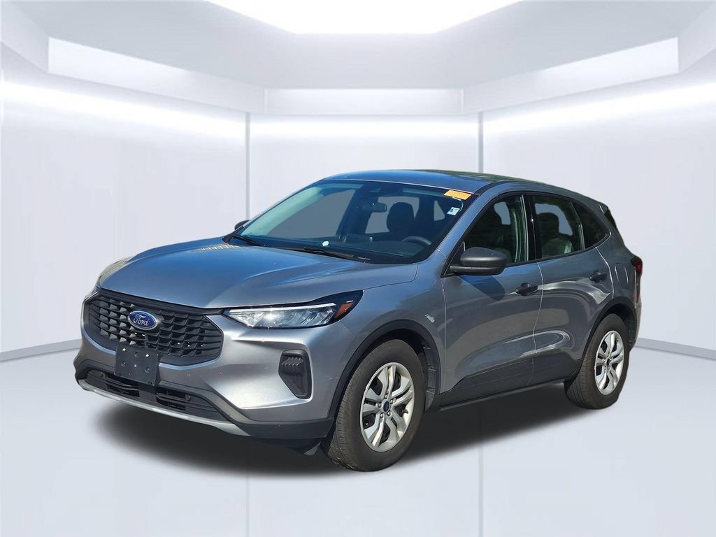 Certified 2023 Ford Escape FWD image 2