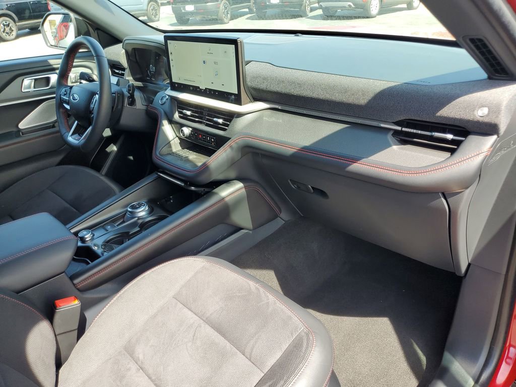 Certified 2025 Ford Explorer ST AWD/4WD image 18