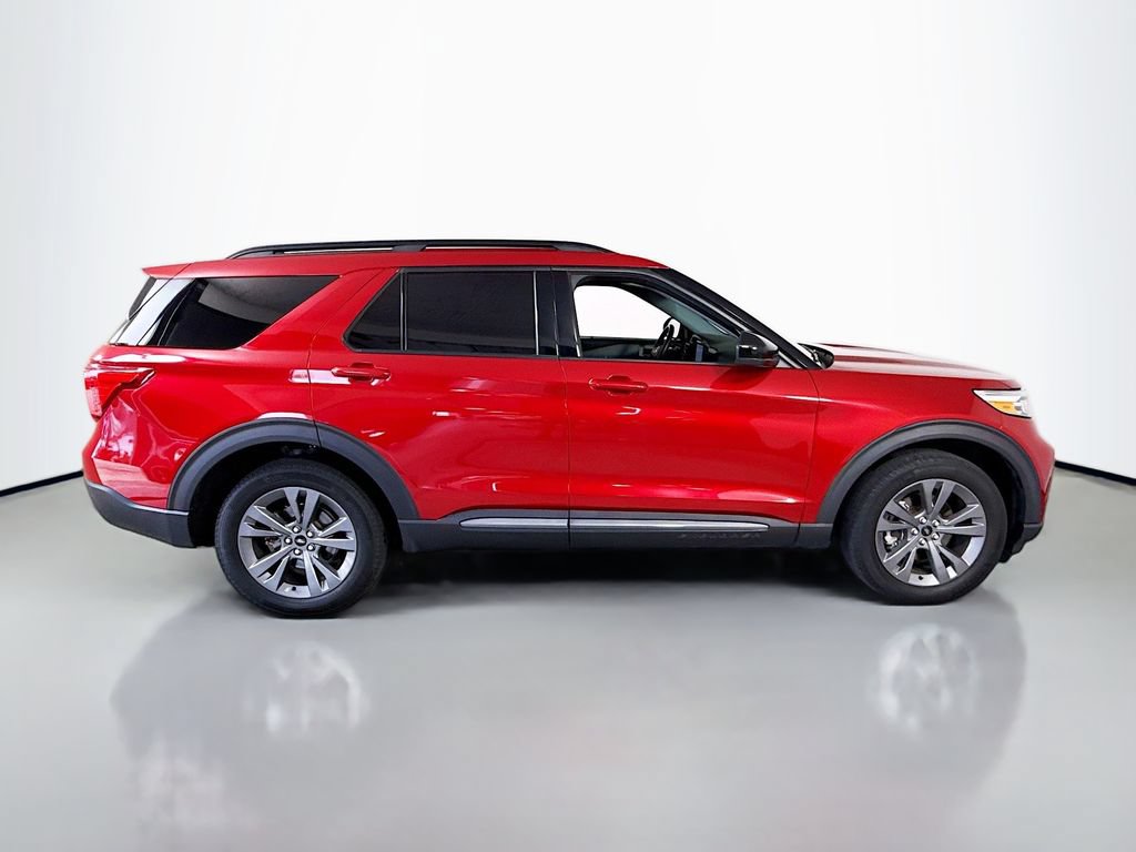 Certified 2023 Ford Explorer XLT w/ Equipment Group 202A AWD/4WD image 14