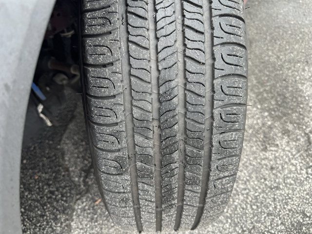 Certified 2020 Ford Escape SEL FWD image 11
