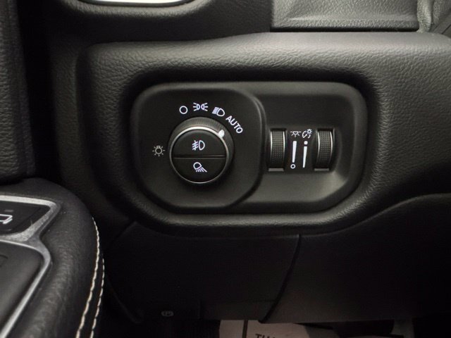 Used 2019 RAM 3500 Laramie AWD/4WD image 20