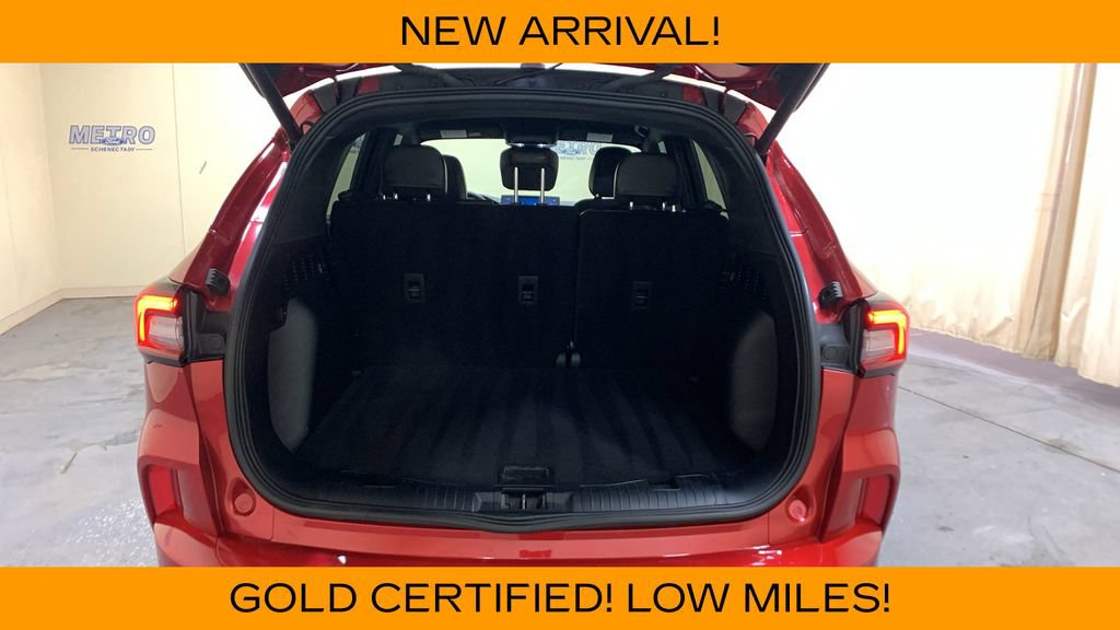 Certified 2024 Ford Escape ST-Line w/ Tech Pack #1 AWD/4WD image 18