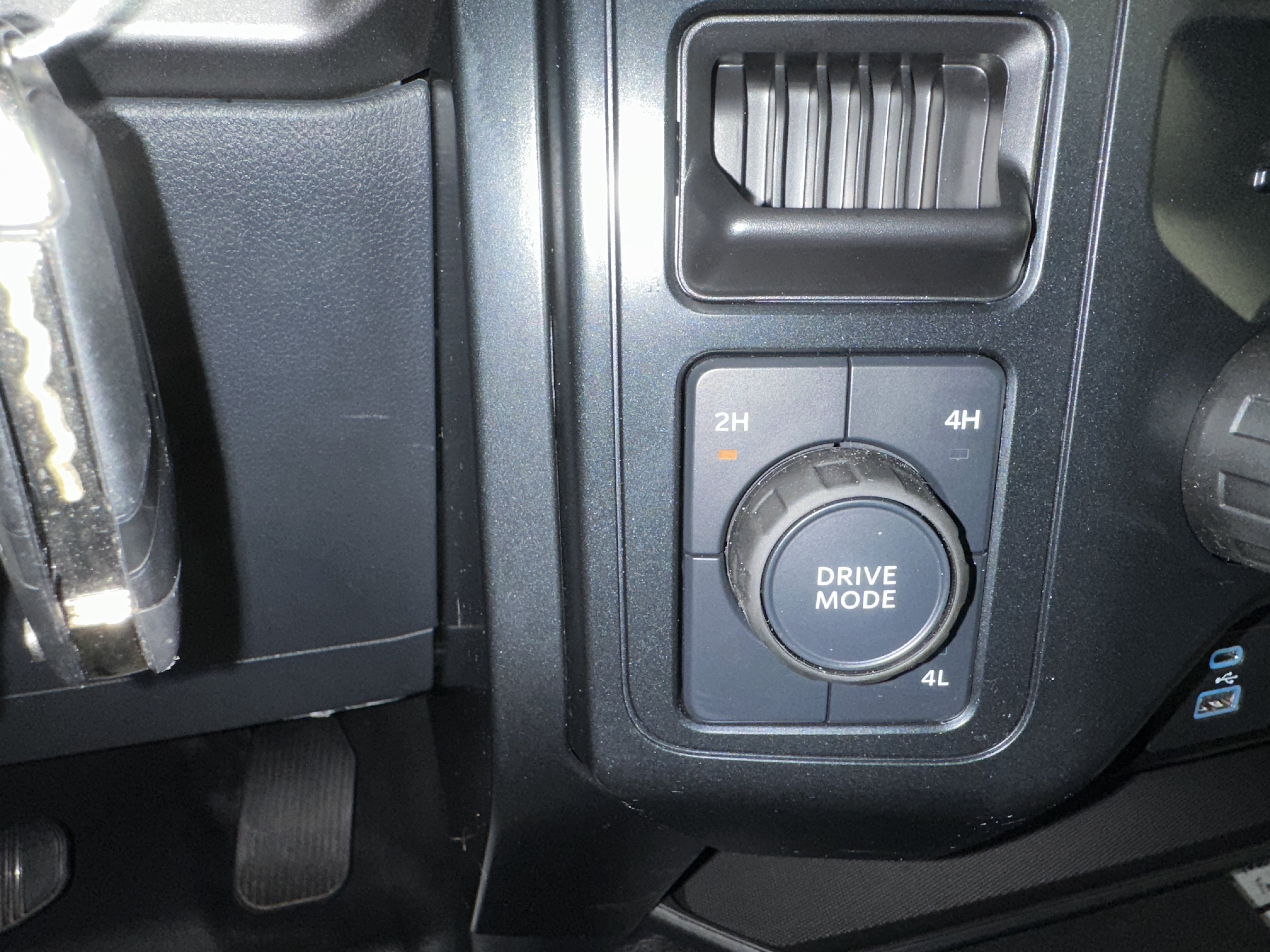 Certified 2024 Ford F150 XL AWD/4WD image 21