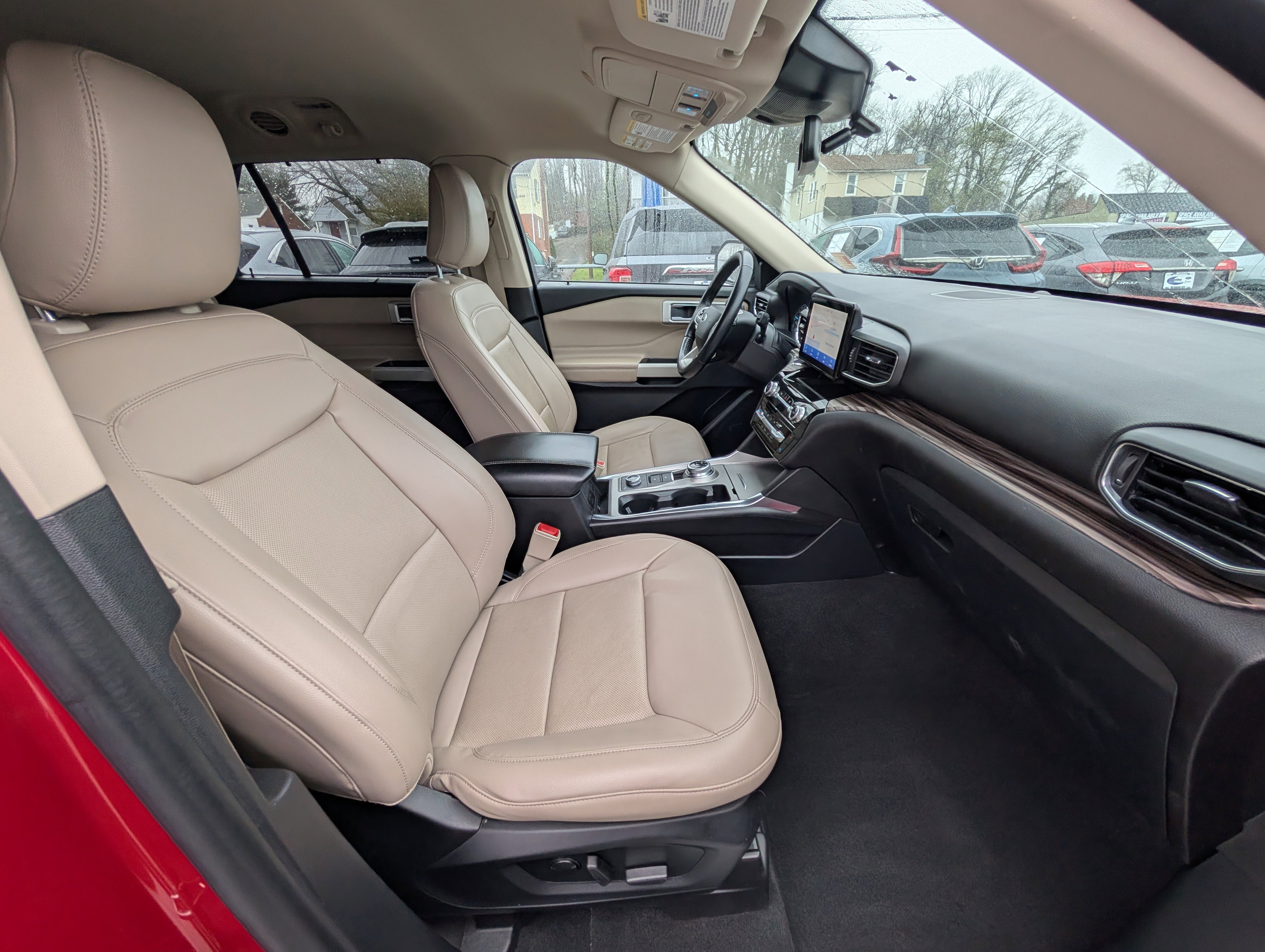 Certified 2022 Ford Explorer Limited w/ Equipment Group 301A image 12