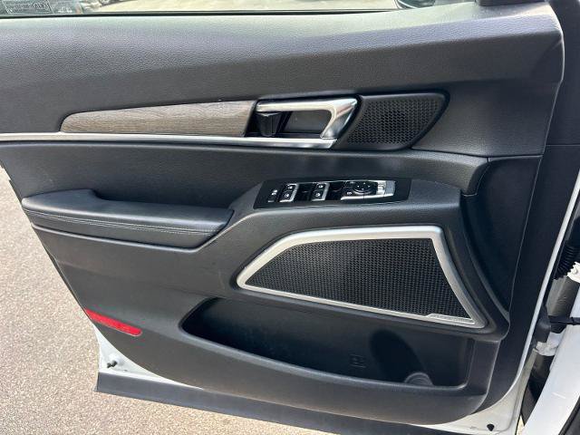 Used 2021 Kia Telluride EX w/ EX Premium Package FWD image 12