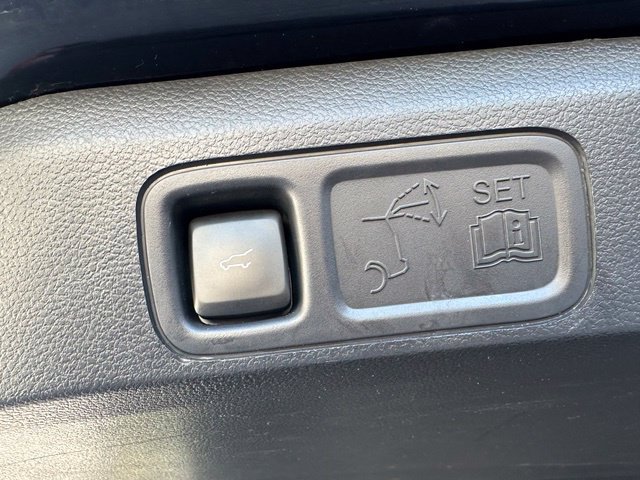 Certified 2024 Ford Expedition Max Limited RWD image 36