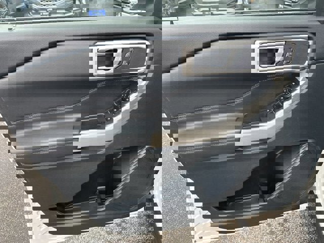 Certified 2023 Ford Explorer XLT w/ Equipment Group 202A image 15