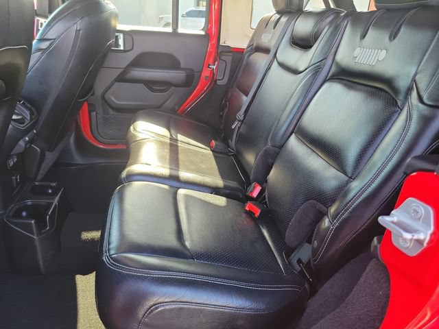 Used 2020 Jeep Wrangler Unlimited Sahara AWD/4WD image 20