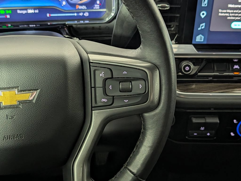 Used 2022 Chevrolet Silverado 1500 LT w/ Z71 Off-Road Package AWD/4WD image 18