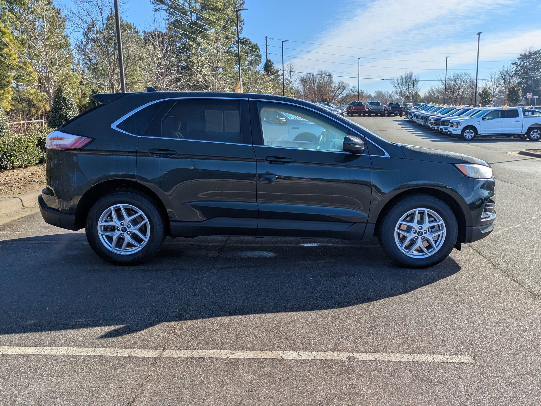 Certified 2022 Ford Edge SEL w/ Convenience Package image 7