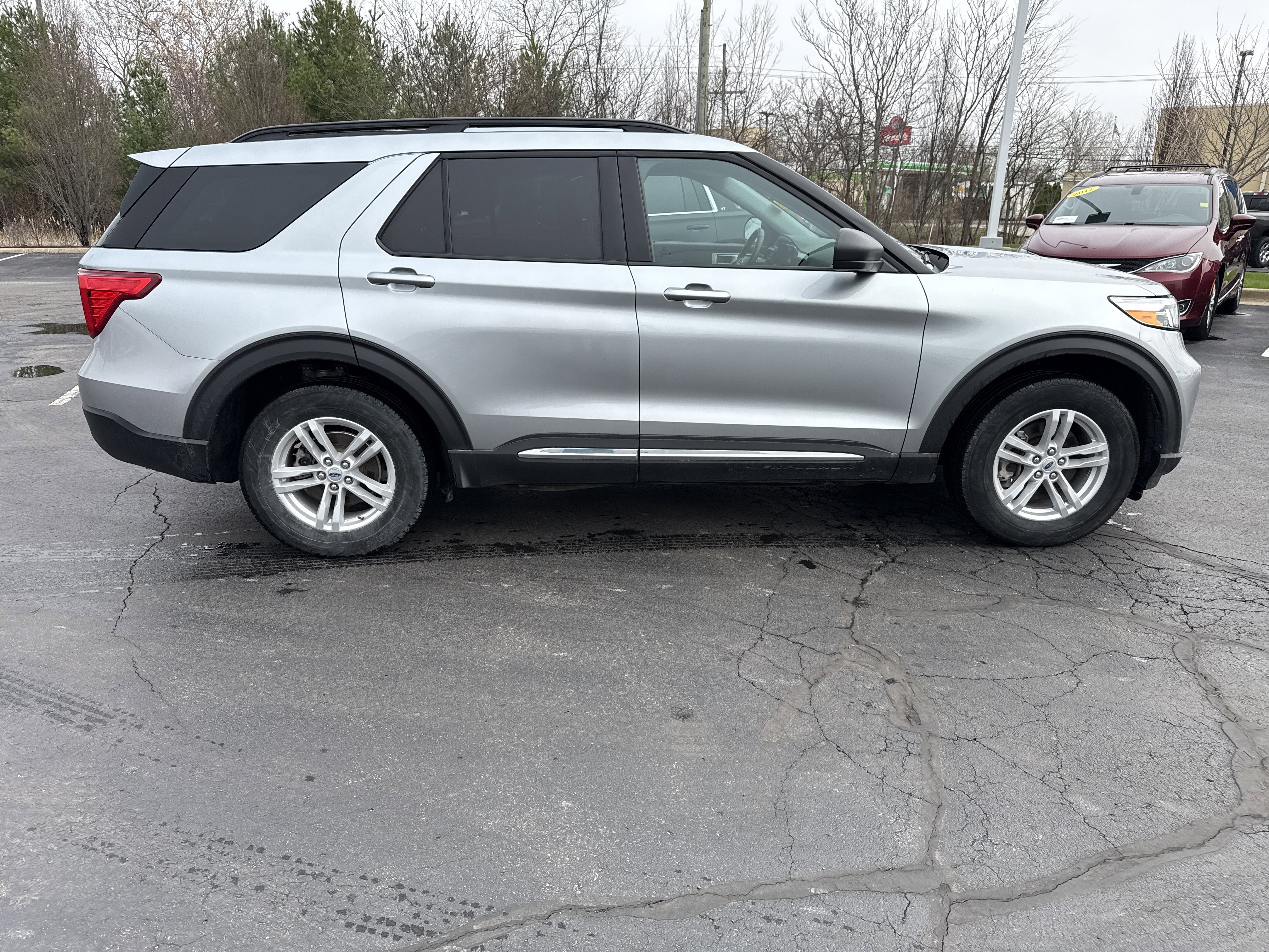 Certified 2024 Ford Explorer XLT AWD/4WD image 10