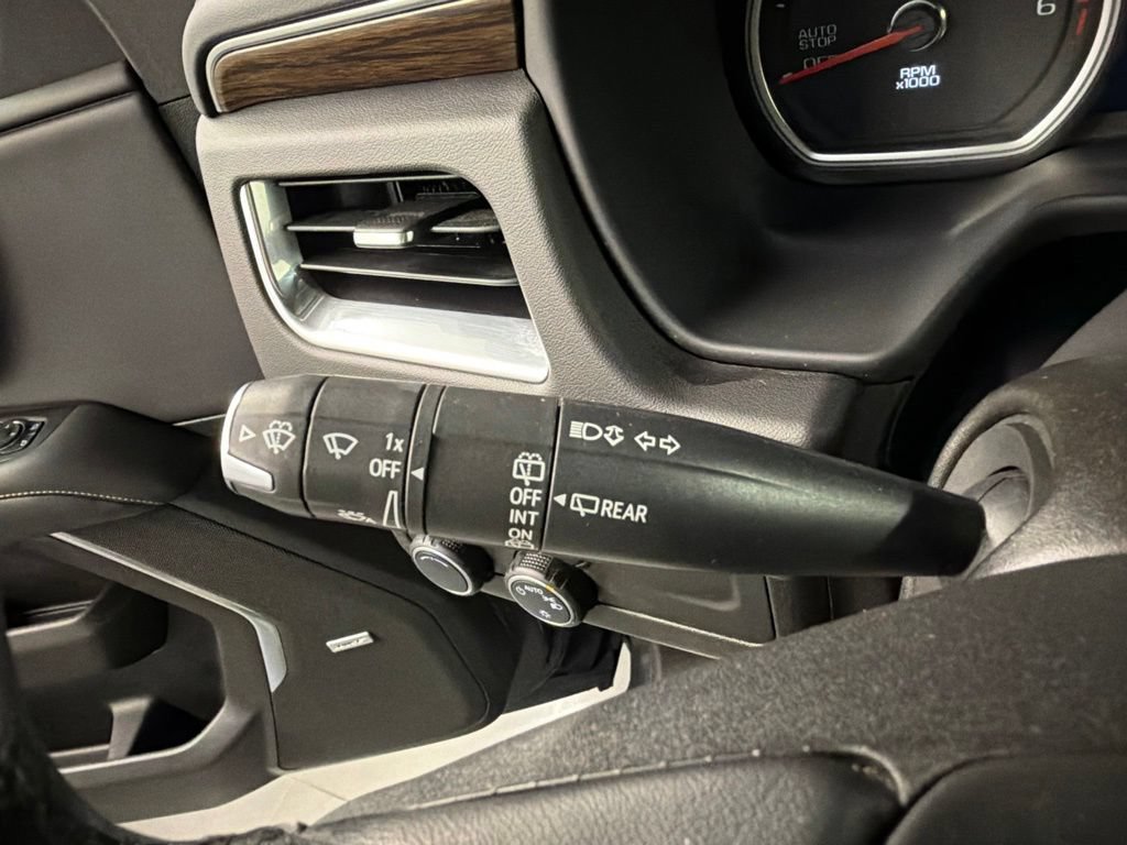 Used 2021 Chevrolet Tahoe Premier AWD/4WD image 19