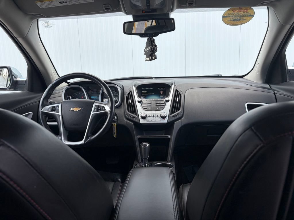 Used 2017 Chevrolet Equinox Premier w/ Enhanced Convenience Package AWD/4WD image 30
