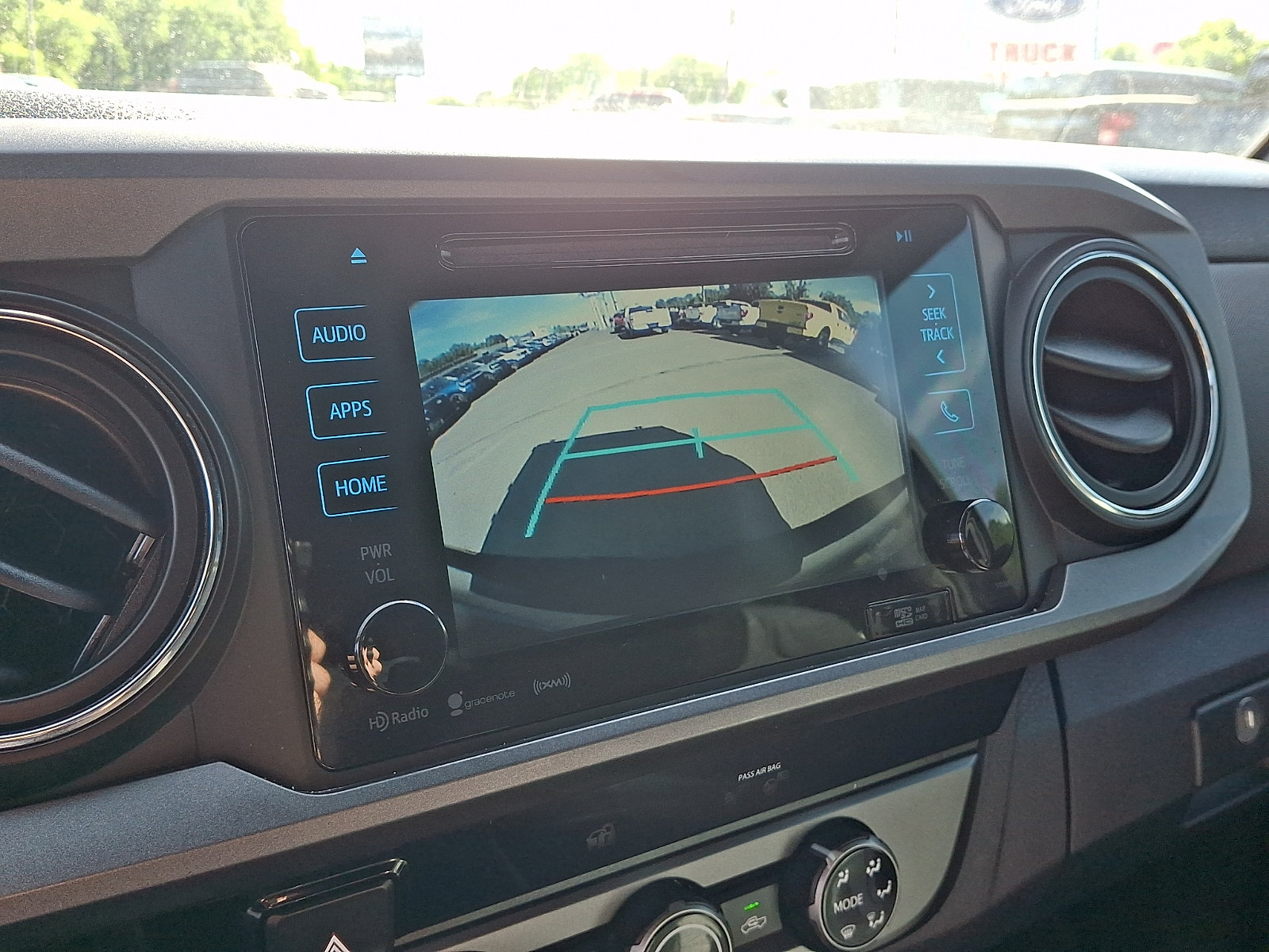 Used 2018 Toyota Tacoma TRD Off-Road AWD/4WD image 24