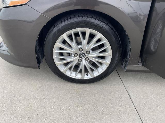 Used 2018 Toyota Camry XLE FWD image 10