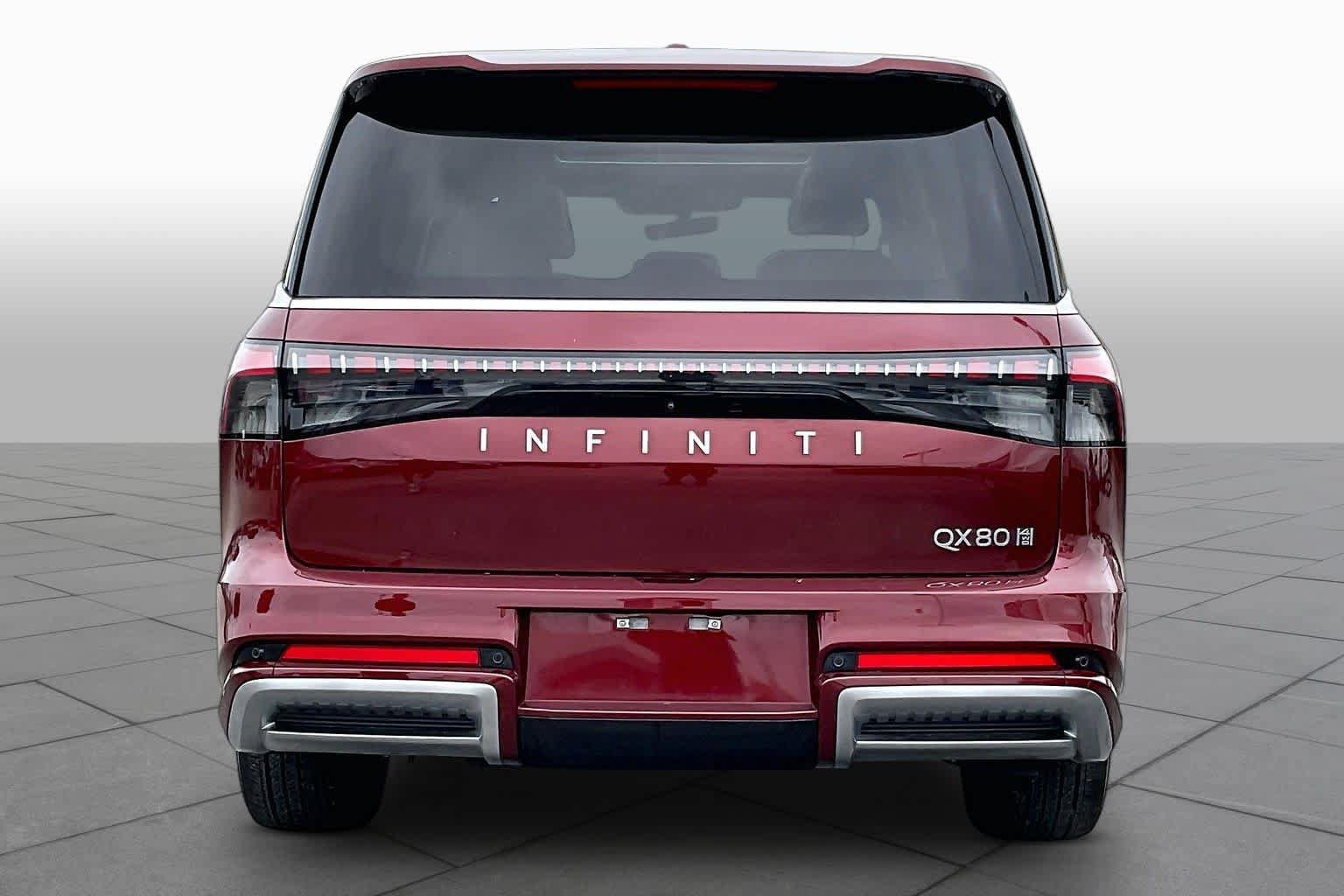 Used 2025 INFINITI QX80 Luxe AWD/4WD image 4