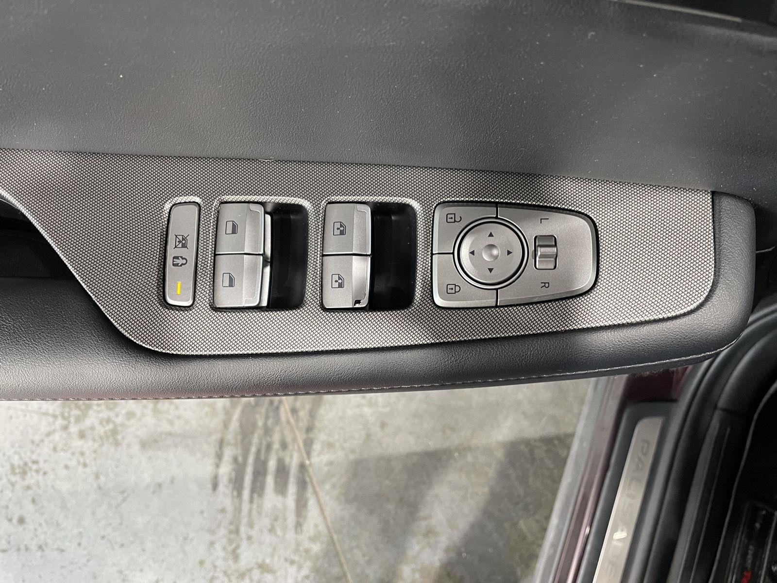 Used 2021 Hyundai Palisade Limited AWD/4WD image 16