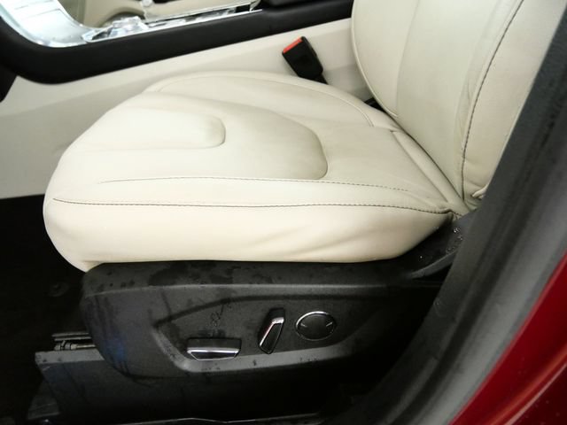 Certified 2019 Ford Edge Titanium FWD image 16