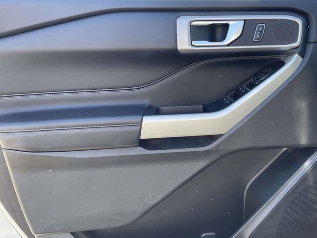 Certified 2021 Ford Explorer XLT w/ Equipment Group 202A RWD image 15
