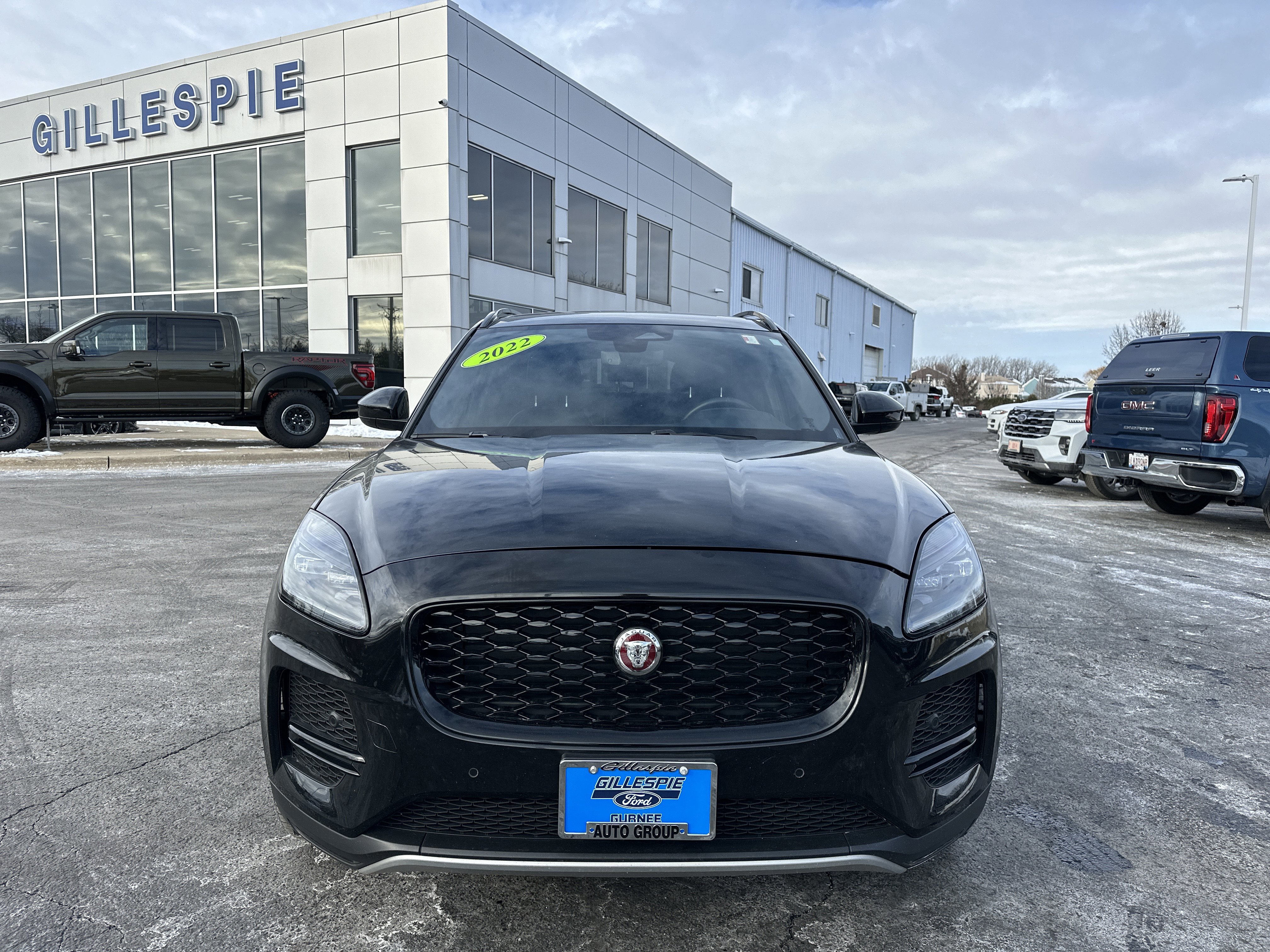 Used 2022 Jaguar E-PACE SE image 8