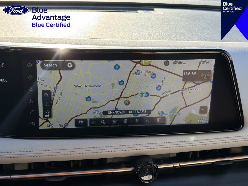 Used 2024 Nissan Ariya FWD image 29