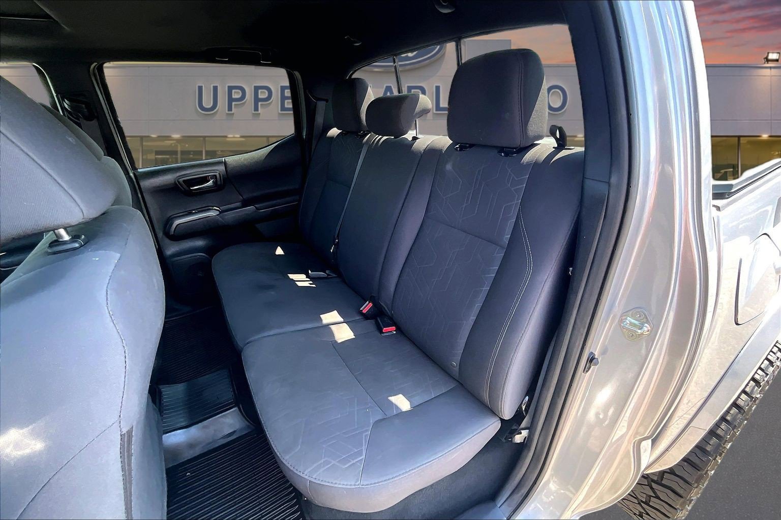 Used 2017 Toyota Tacoma TRD Sport AWD/4WD image 27