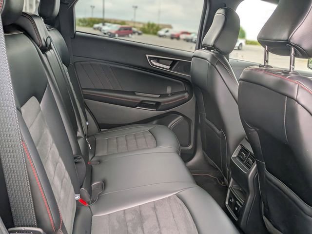 Certified 2024 Ford Edge ST-Line AWD/4WD image 34