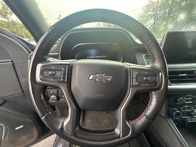 Used 2022 Chevrolet Suburban RST w/ Luxury Package AWD/4WD image 12