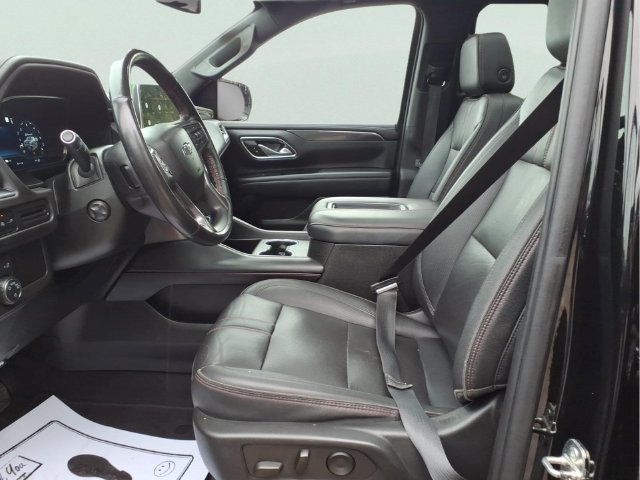 Used 2022 Chevrolet Suburban RST w/ Sport Performance Package AWD/4WD image 13