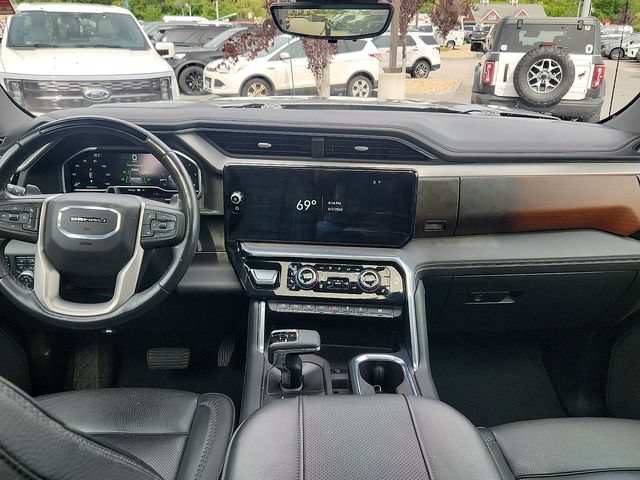 Used 2024 GMC Sierra 1500 Denali AWD/4WD image 8