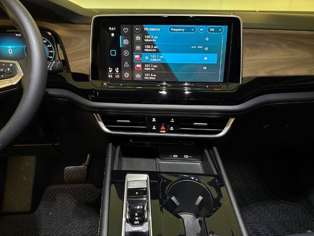 Used 2024 Volkswagen Atlas SE FWD image 23