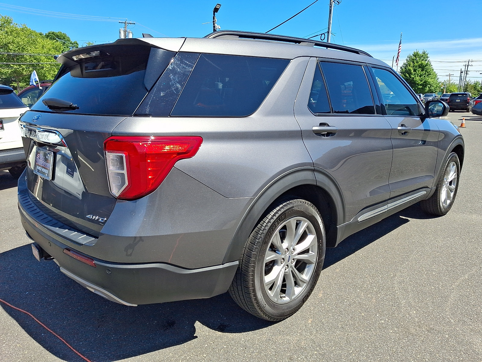 Certified 2023 Ford Explorer XLT w/ Equipment Group 202A AWD/4WD image 11