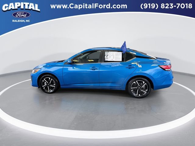 Used 2025 Nissan Sentra SV image 3