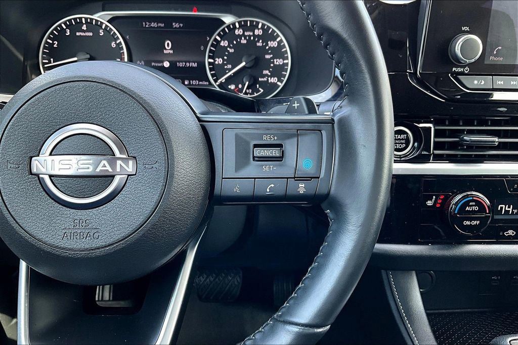 Used 2024 Nissan Pathfinder SV image 19