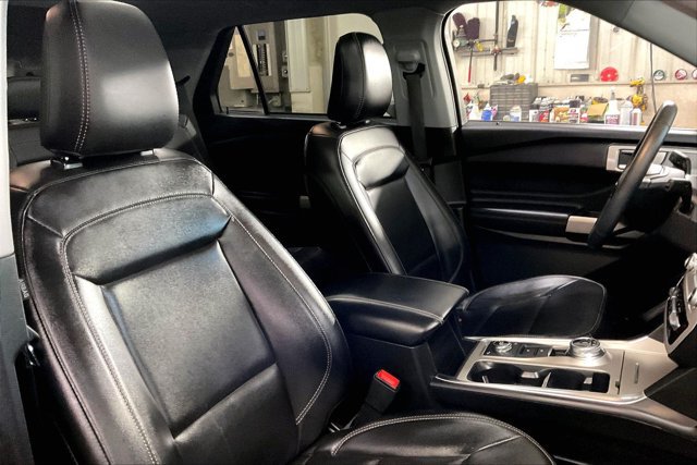 Certified 2023 Ford Explorer XLT w/ Equipment Group 202A AWD/4WD image 22