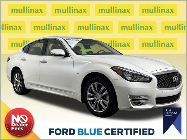 Used 2019 INFINITI Q70 Luxe image 6