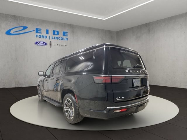Used 2023 Jeep Wagoneer L Series II AWD/4WD image 8