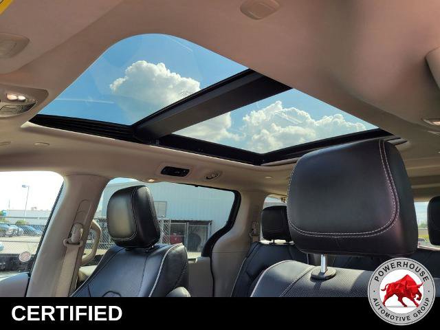 Used 2023 Chrysler Pacifica Limited FWD image 25