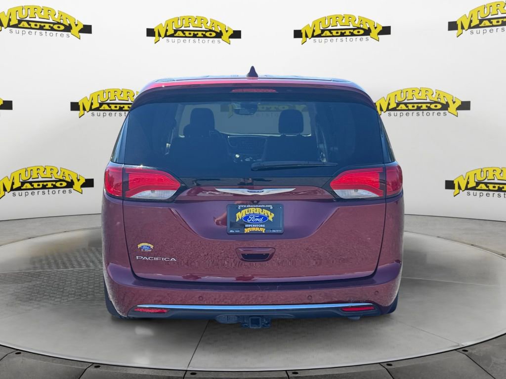 Used 2020 Chrysler Pacifica Touring w/ Advanced Safetytec Group FWD image 4