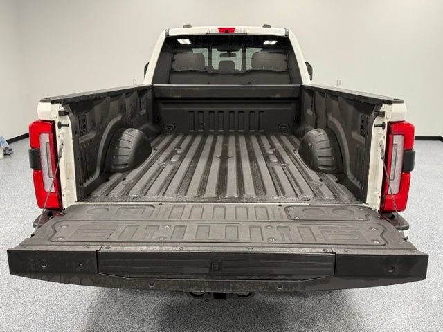 Certified 2024 Ford F350 Platinum w/ FX4 Off-Road Package AWD/4WD image 12