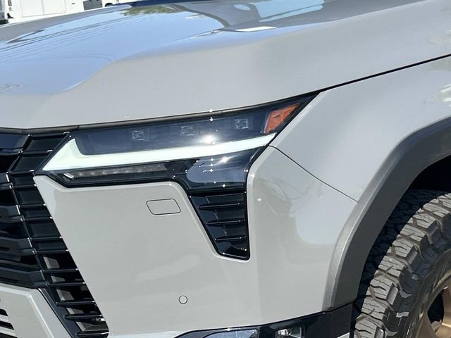 Used 2024 Lexus GX 550 AWD/4WD image 9