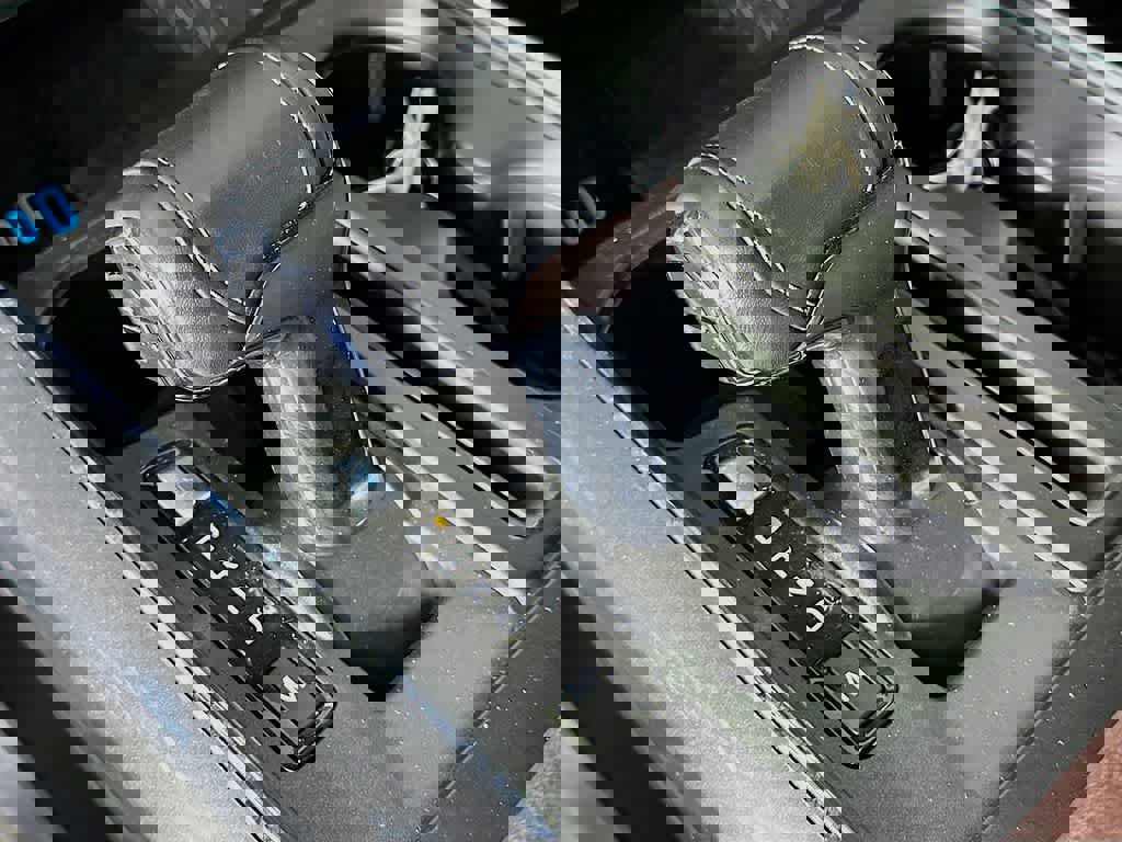 Certified 2022 Ford F150 Lariat image 19