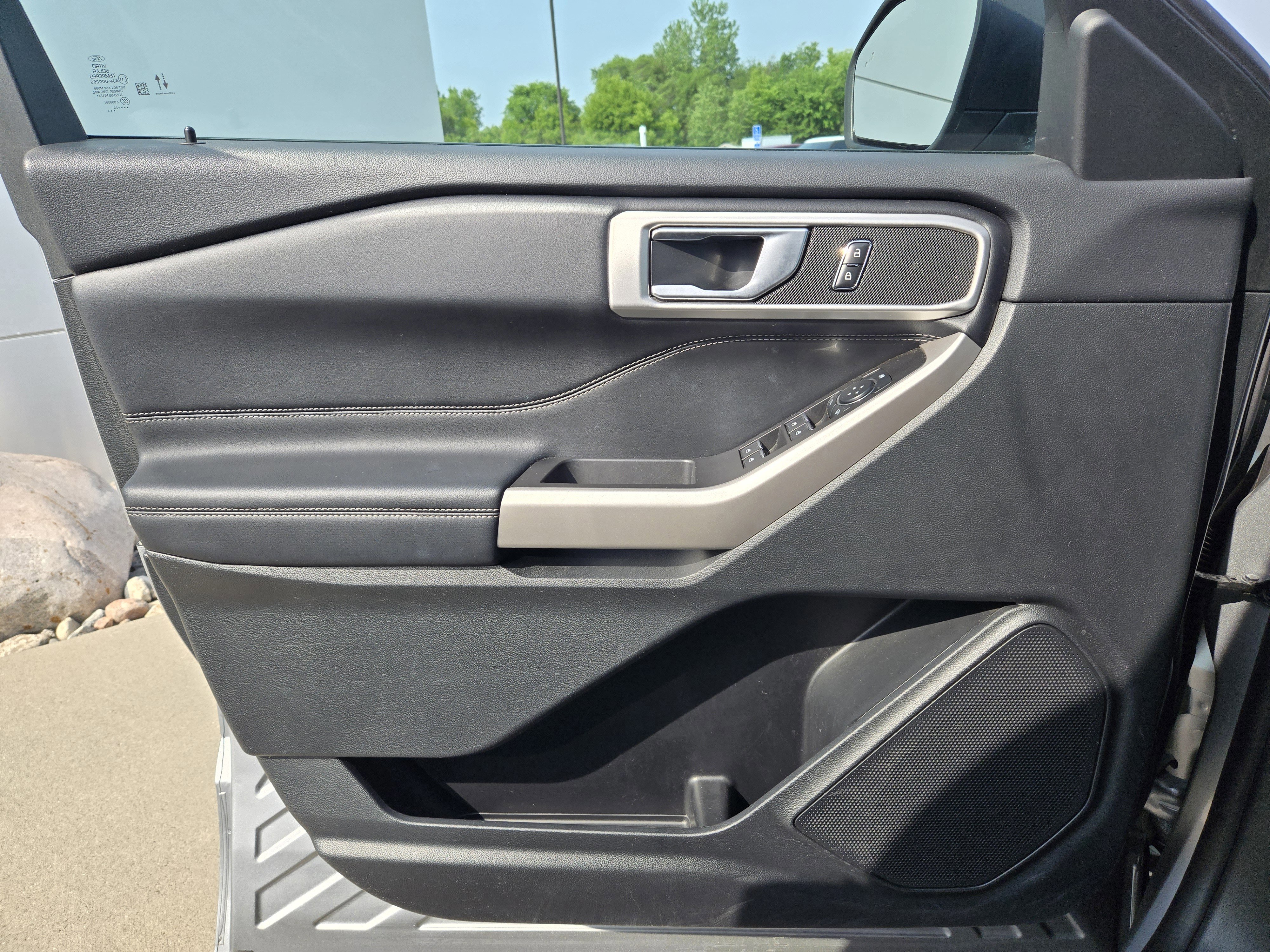 Certified 2023 Ford Explorer XLT w/ Class IV Trailer Tow Package image 21