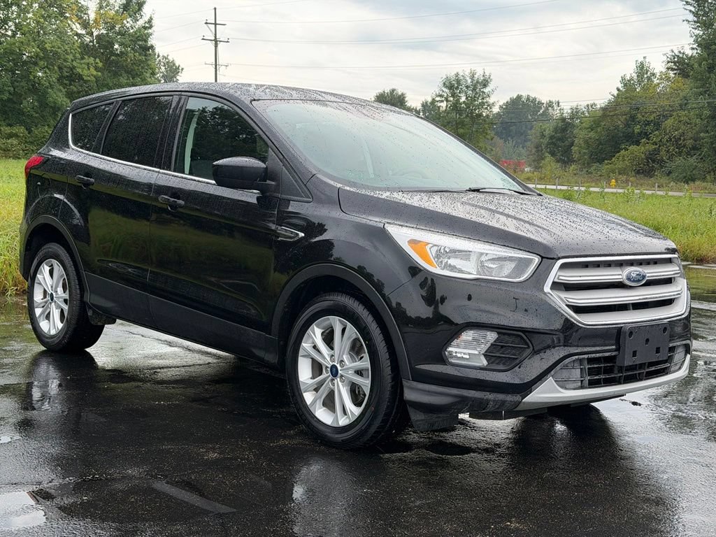 Certified 2019 Ford Escape SE FWD image 6