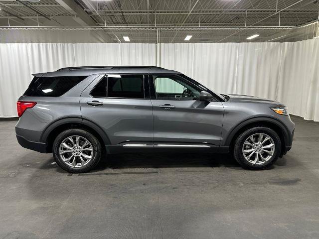 Certified 2022 Ford Explorer XLT w/ Equipment Group 202A AWD/4WD image 4