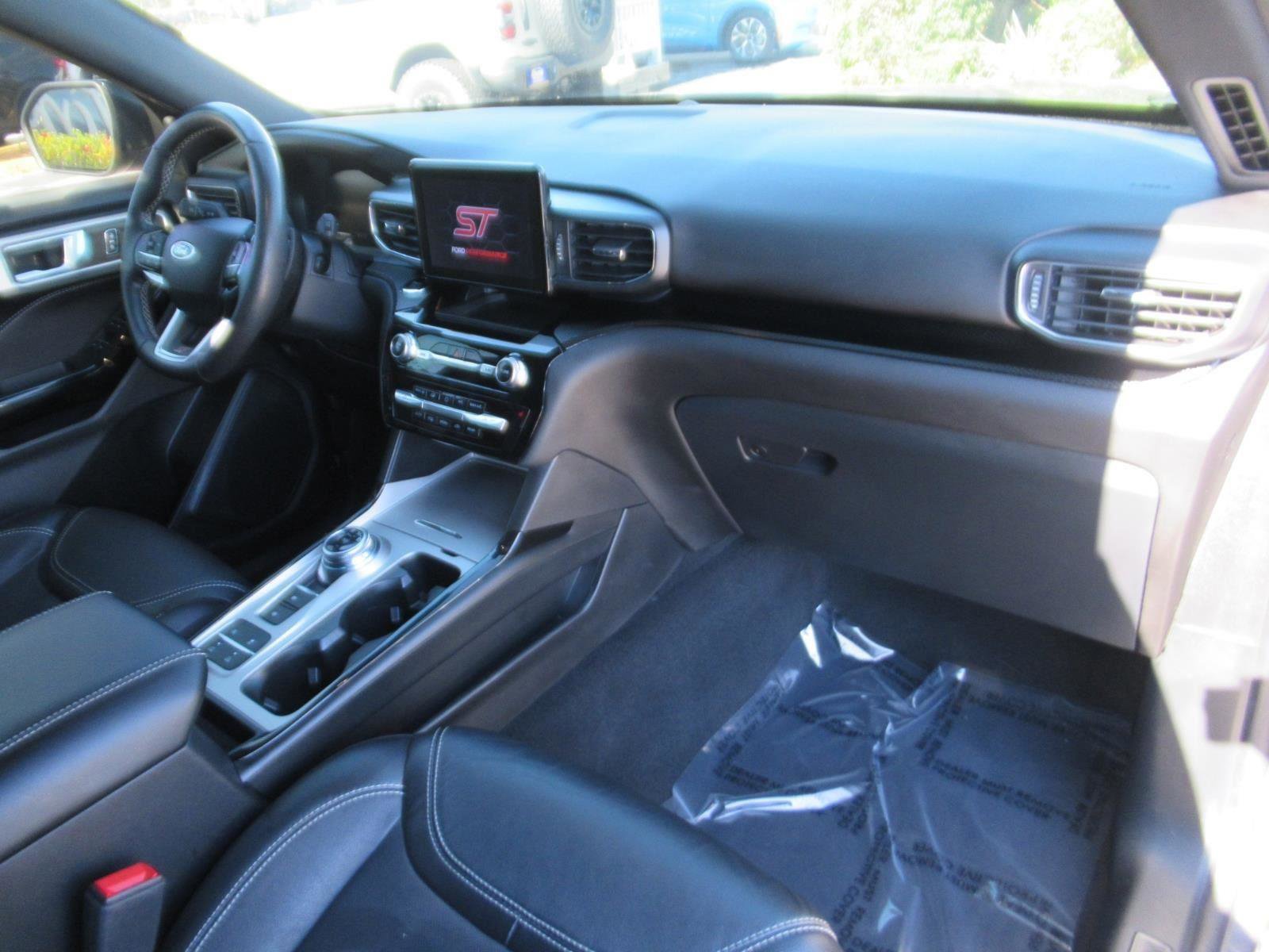 Certified 2023 Ford Explorer ST image 11