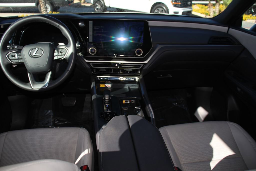 Used 2024 Lexus TX 350 FWD w/ Captains Chair Package image 19