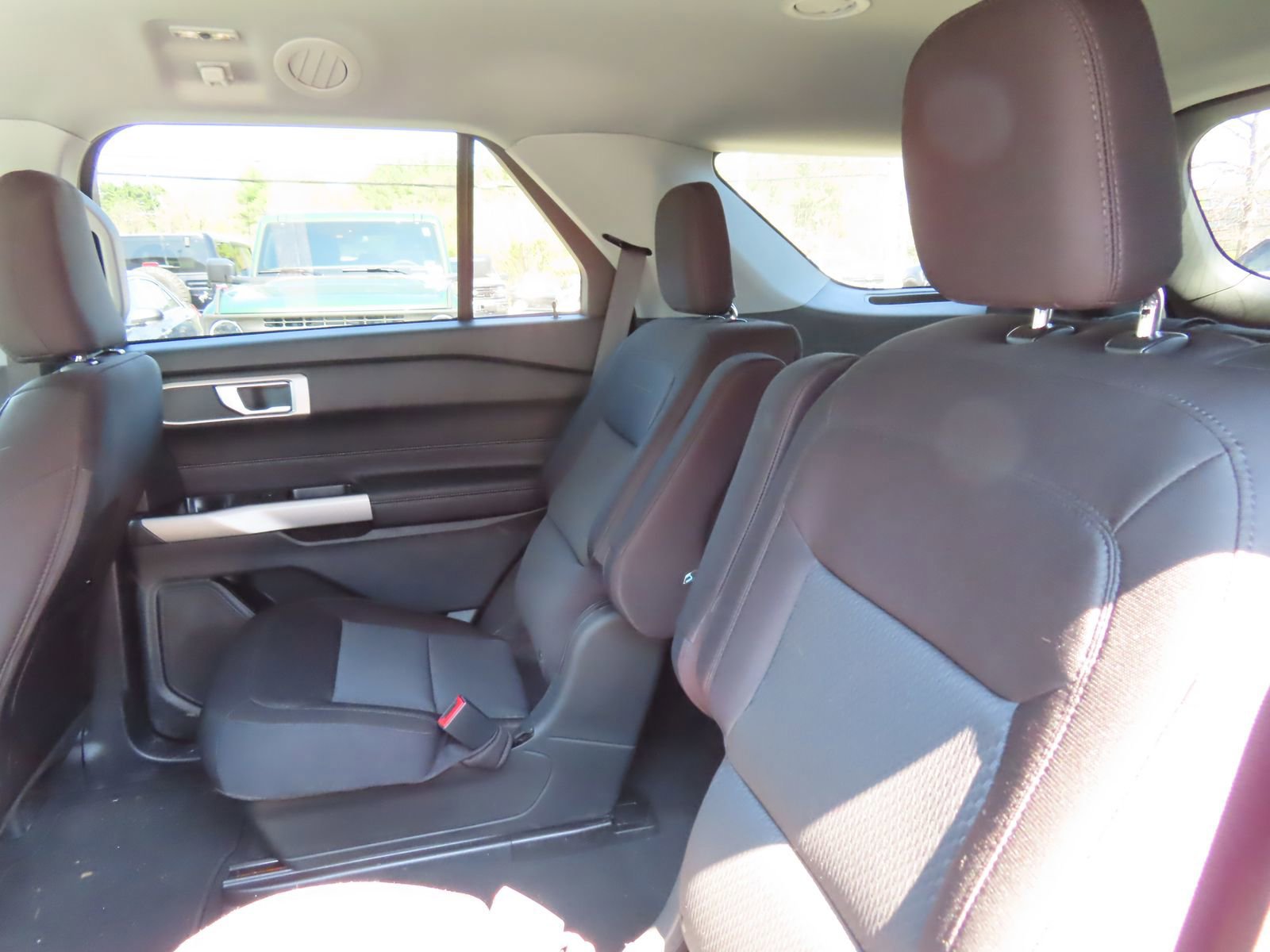 Certified 2022 Ford Explorer XLT AWD/4WD image 32